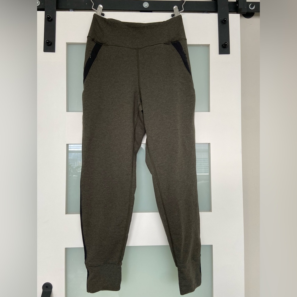 Lululemon jogger legging